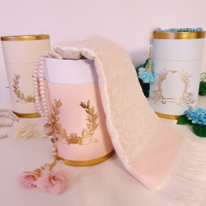 Zylinder Geschenkbox mit Gebetsteppich und Gebetskette Rosa